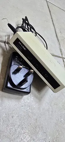 TP link 8 port Switch