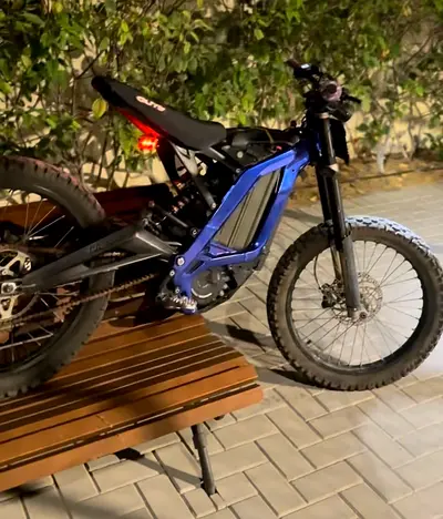 Surron lbx 2023 (9k negotiable)