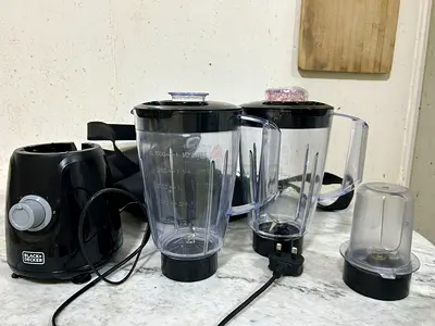 Black  Decker Blender with Extra Jars