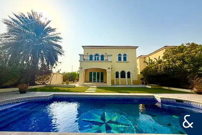 Corner Plot | Upgraded | Private Pool