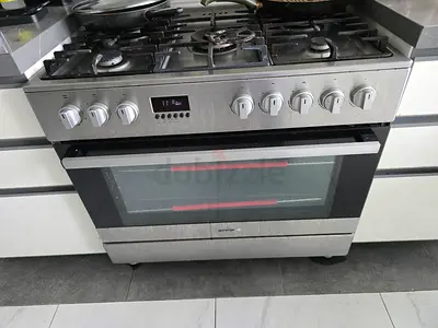 gorenji 5 eyes Gas cocker with Oven