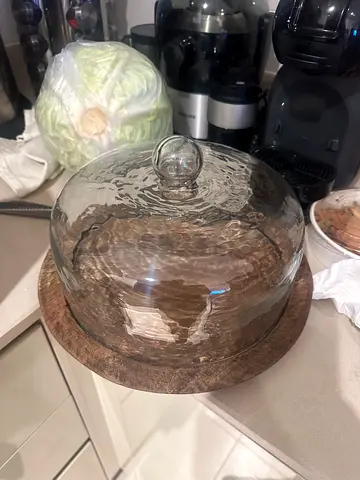 Zara Cake stand 150dhs