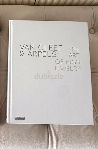 -70 % VAN CLEEF COFFEE TABLE BOOK