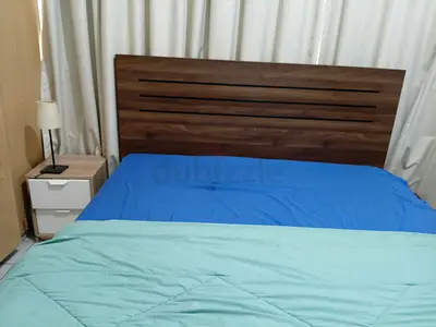 King size bed