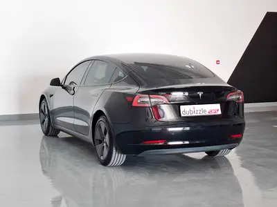 صورة 8 لـ 2023 Tesla MODEL 3