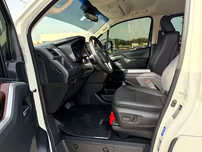 صورة 12 لـ 2023 Toyota GRANVIA