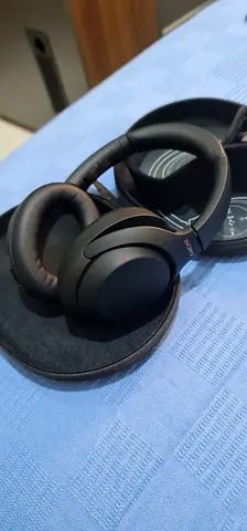 Wireless Headset Sony WH-1000MX4 black noise cancellation like new