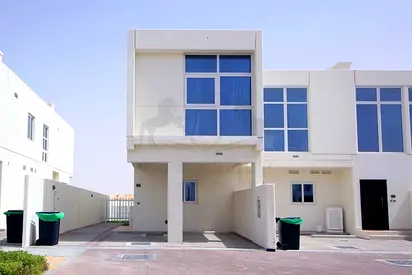 Corner unit | Single Row | Spacious layout