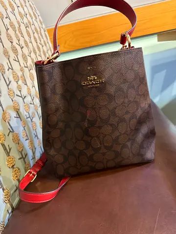 Stylish Coach Leather Bag for Sale