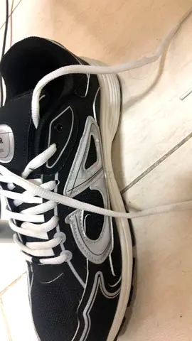 Designer shoes Dior b30