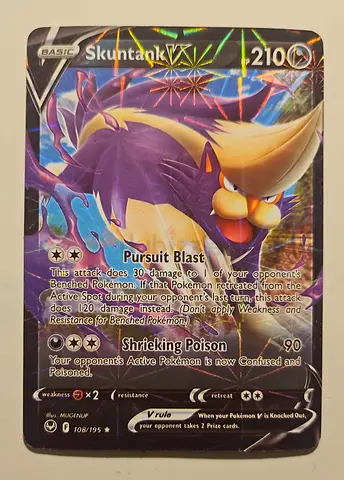 Skuntank V Pokémon Card