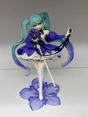 Miku figure