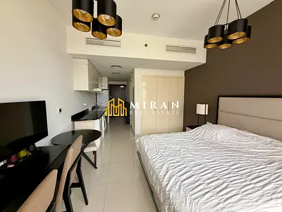 Top Floor - Fully Furnished - Ready to Move in