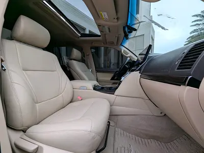 صورة 6 لـ 2015 Toyota LAND CRUISER