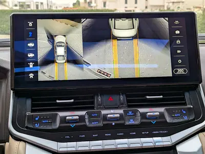 صورة 10 لـ 2015 Toyota LAND CRUISER