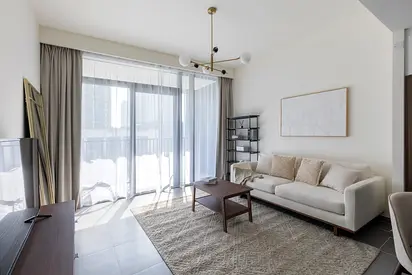 1BR apartment | Modern layout | Waterfront community