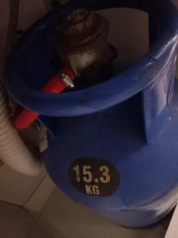 15 KG Gas Cylinder + Regulator + Hose (ready for use)