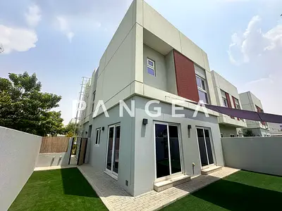 Exclusive Listing | Close to Pool | Notice Served