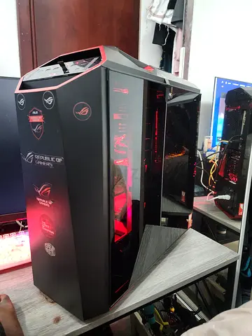 Gaming PC – i5-9400F | 8 GB Redion Rx Vega GRAPHICS CARD | 256GB SSD| 4TB HDD Storage | Win 11 Pro