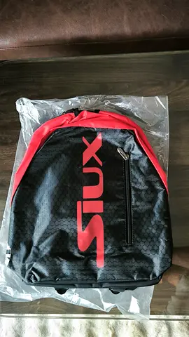 SIUX - brand new padel bag - red colour