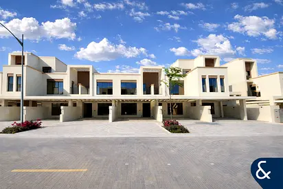 PARK BACKING | INTERNAL SINGLE ROW | 4 BED
