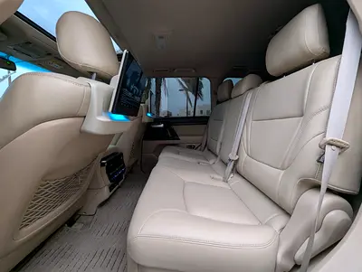 صورة 8 لـ 2015 Toyota LAND CRUISER