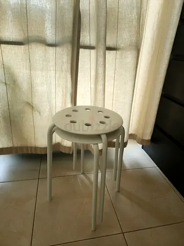 Chair / small stool