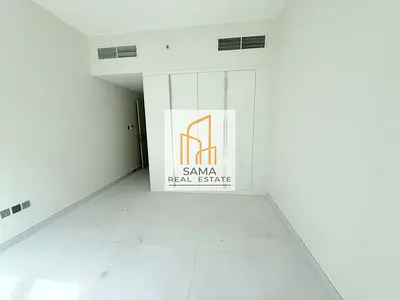 New bulding 2 bedroom with car parking only 72k