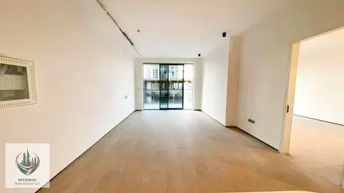 Fitted Kitchen | Family Only | New Building