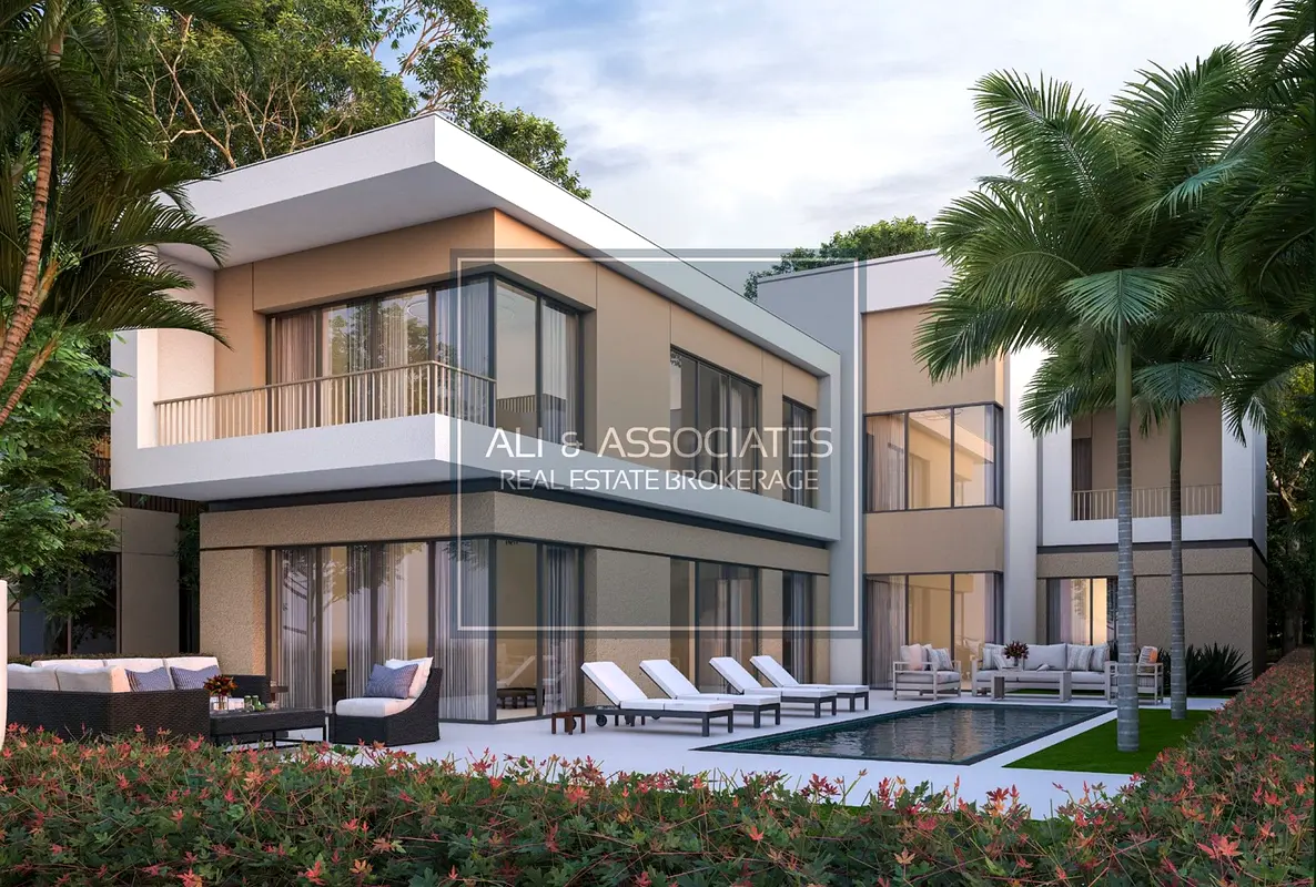 4 Bed Elwood Phase 1 with Pool- Great Location