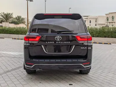 صورة 19 لـ 2015 Toyota LAND CRUISER