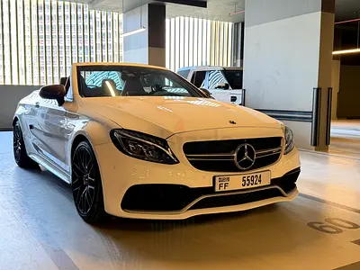 Mercedes Benz V8 C63 amg Cabriolet Powerful and Beautiful sound