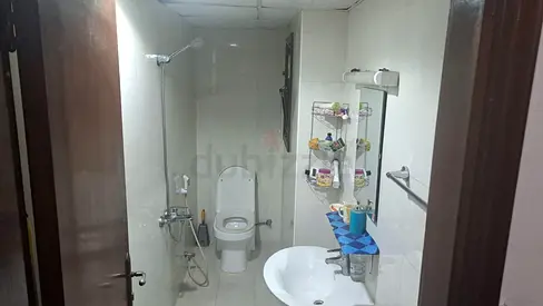 Bachelor Room Available
