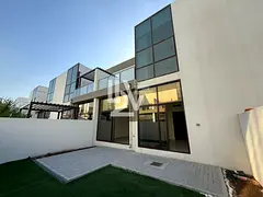 Exquisite 4BR | Modern Luxury Living| Single row