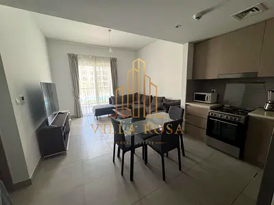 **Don’t miss this opportunity on the waterfront – a luxury apartment for only AED 765,000!** 🌊🏡