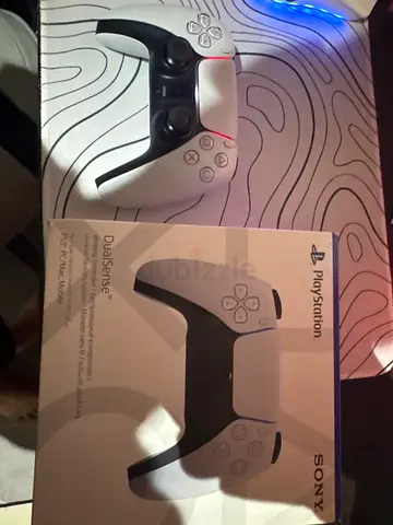 Sony Ps5 DualSense Controller with original box ,perfect buttons  perfect condition.