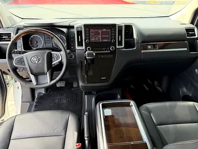 صورة 11 لـ 2023 Toyota GRANVIA