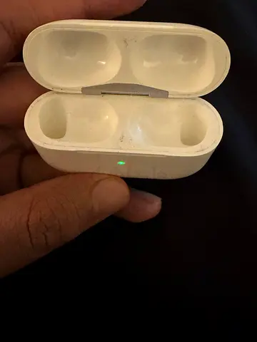 Air Pods Pro 2 Charging Case