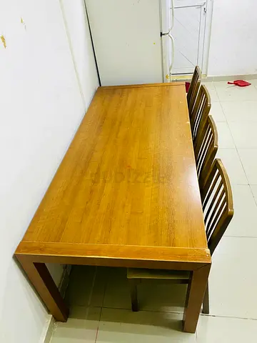 Moving Sale  Dining Table (Good Condition)