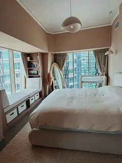 2 BR Furnished Renovated Cayan Tower Marina and Palm view 40th Floor
