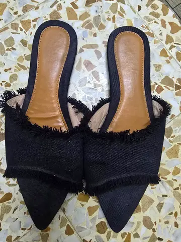 Stylish Black Mules with Fringe Details