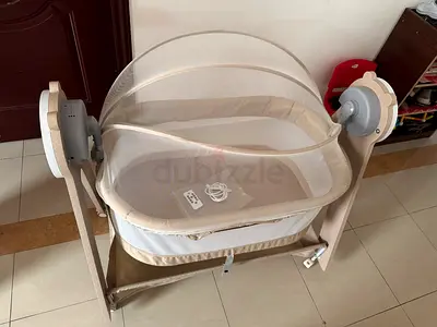 Comfortable and Safe Baby Swing Cradle electric -1 month only used