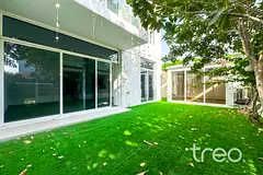 Spacious Corner Unit | Big Garden | Vastu