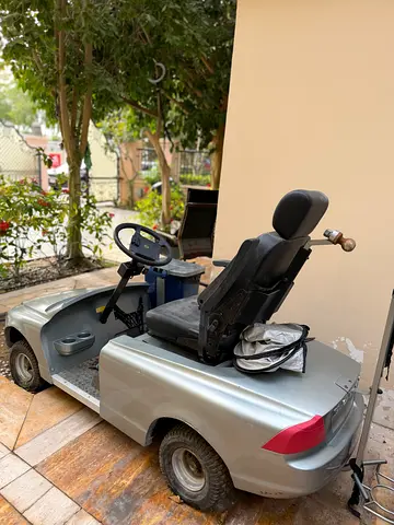 Golf Cart / Buggy – For Sale (Needs Repair) – AED 2,000
