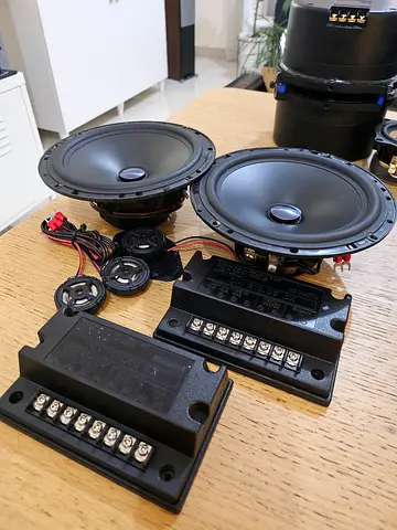 MB Quart QM series components