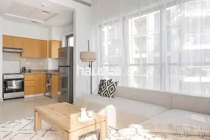 Modern 1BR | Bright Living Space | Ready to Move I
