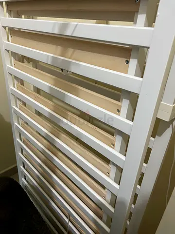 Wooded Foldable Crib with Mattress and Mattress Protector