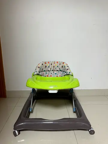 Baby Walker for babies that can be adjusted depending on baby height