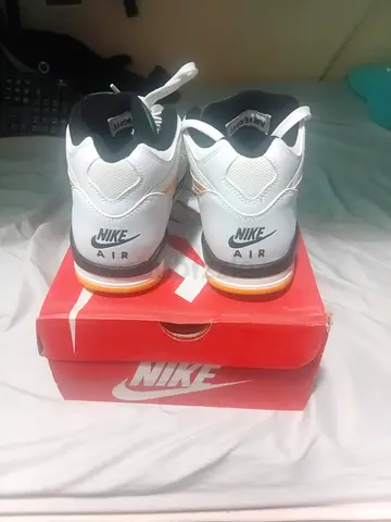 Nike Air Sneakers - Seattle Super Sonic