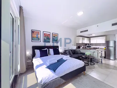 Upgraded Studio | Full Lake View | Well Maintained